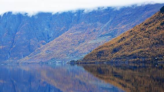 山と湖の風景

AI 生成コンテンツは誤りを含む可能性があります。