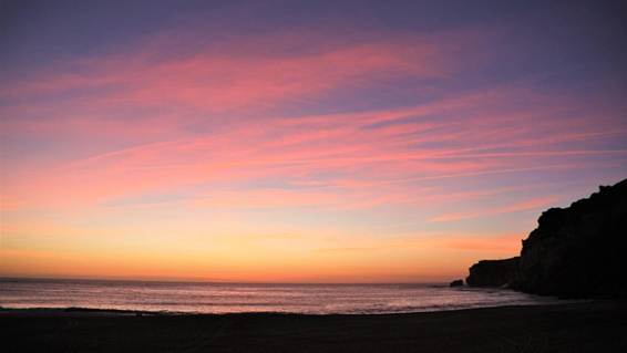 夕日と海

AI 生成コンテンツは誤りを含む可能性があります。