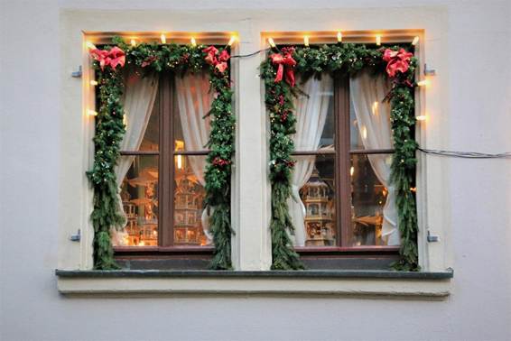 建物の窓

AI 生成コンテンツは誤りを含む可能性があります。