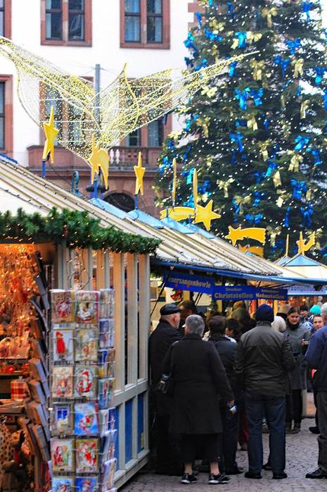 建物, 人, 屋外, 民衆 が含まれている画像

AI 生成コンテンツは誤りを含む可能性があります。