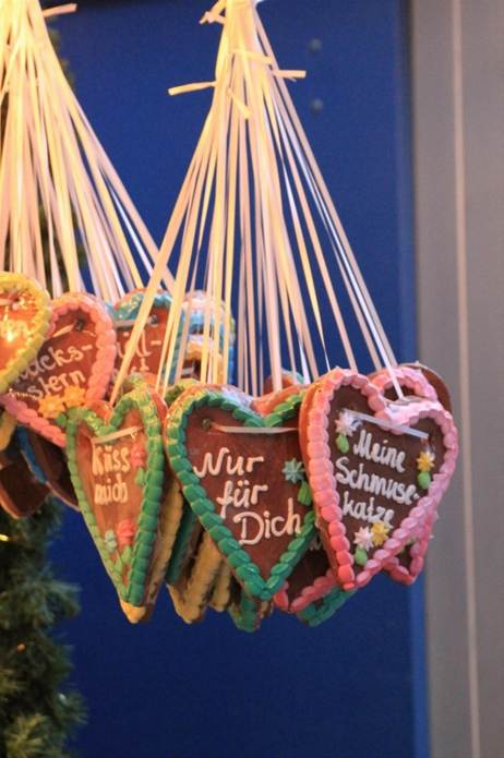 座る, 食品, テーブル が含まれている画像

AI 生成コンテンツは誤りを含む可能性があります。